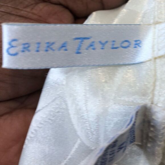 Erika Taylor vintage off white negligee nightgown, size medium - Picture 14 of 16